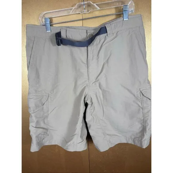 The North Face mens hiking shorts size 36