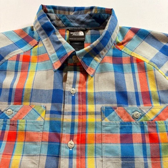 The North Face Plaid Button Down Shirt Mens Large Multicolor Long Sleeve Hiking