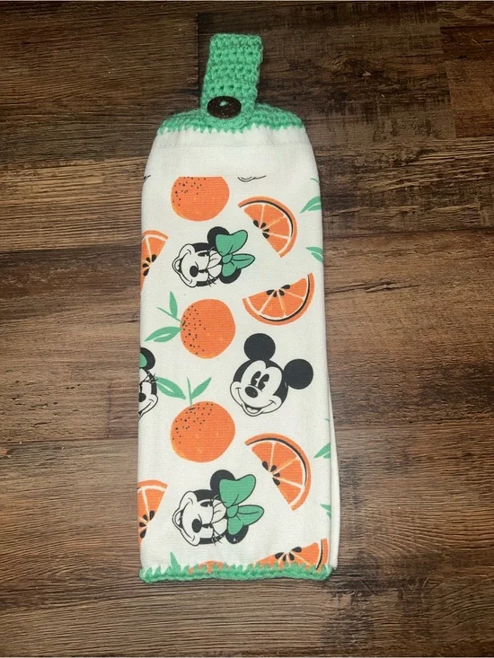 Mickey and Minnie Mouse Citrus Hanging Towel