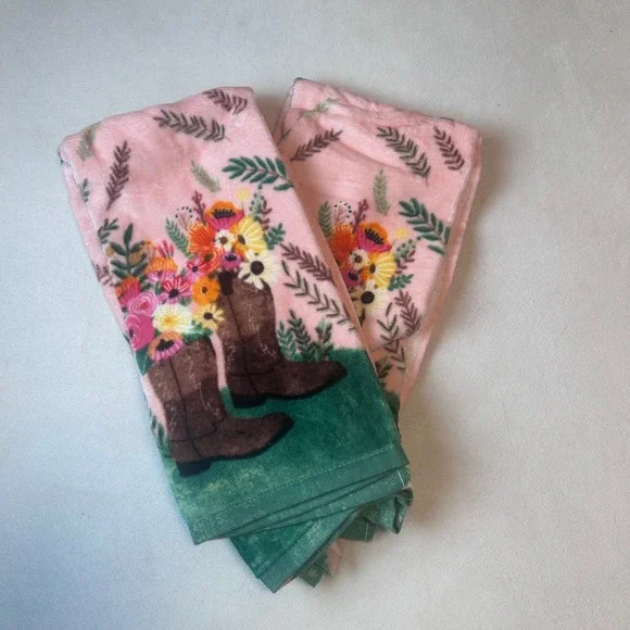 Floral Cowboy Boots Kitchen Towels Pink Set of 2 Cottagecore Western MIA‎ Charro