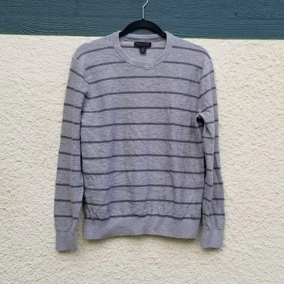 Banana Republic 100% cotton slub gray striped sweater medium