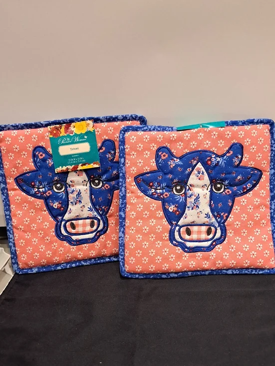 Set Of NWT Pioneer Woman Pot Holders/trivets. Blue Cow/red Floral. 10 X 10.