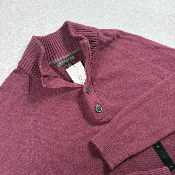 Banana Republic Henley Sweater Men Medium Red Raglan Sleeve‎ Ribbed Mock Neck