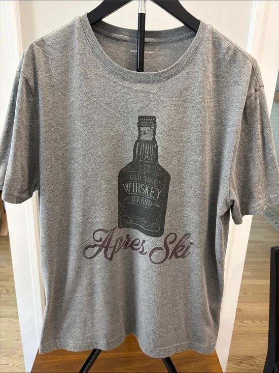 Banana Republic Gray 'Apres Ski' Whiskey Graphic Tee