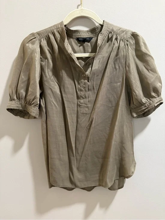 Banana Republic Olive Taupe Short-Sleeve Button Henley