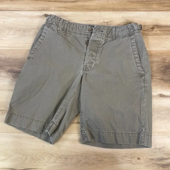 Banana Republic Shorts Mens 32 Button‎ Fly Side Cinch Olive Khaki 2005 Y2K