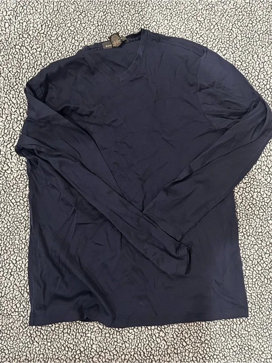 Banana Republic Men's Long Sleeve V-Neck Shirt in Navy Blue