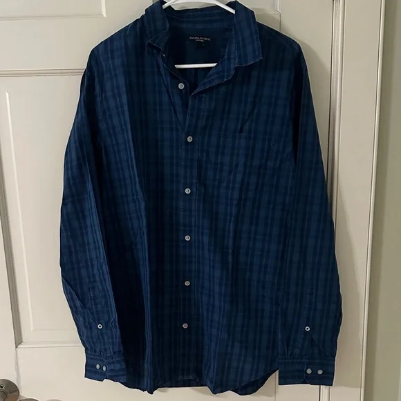 Banana Republic Navy Plaid Casual Shirt