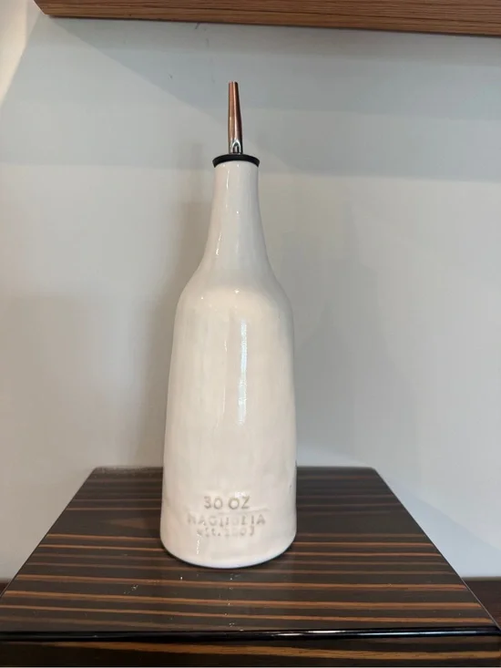 Magnolia Cream Ceramic 30oz Oil Pourer