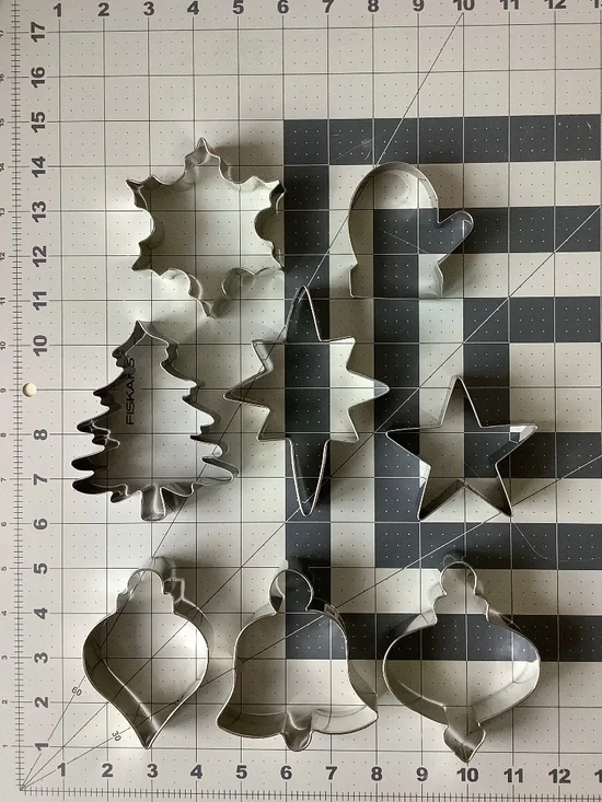 Ann Clark Christmas Cookie Cutter Set – 8 Metal Holiday Baking Cutters