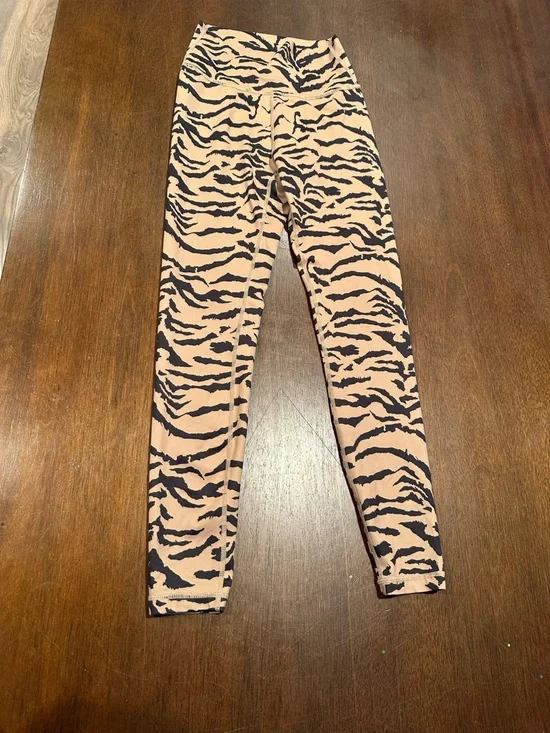 Allfenix leggings animal print girls no size tag missing