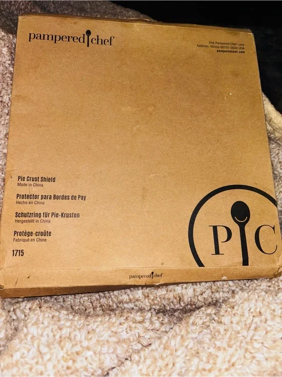 Pampered Chef Pie Crust Shield  1715