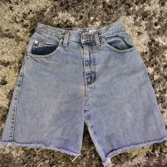 Vintage Sasson Girls Highwaisted Jean Denim Shorts With Raw Hem Size 14
