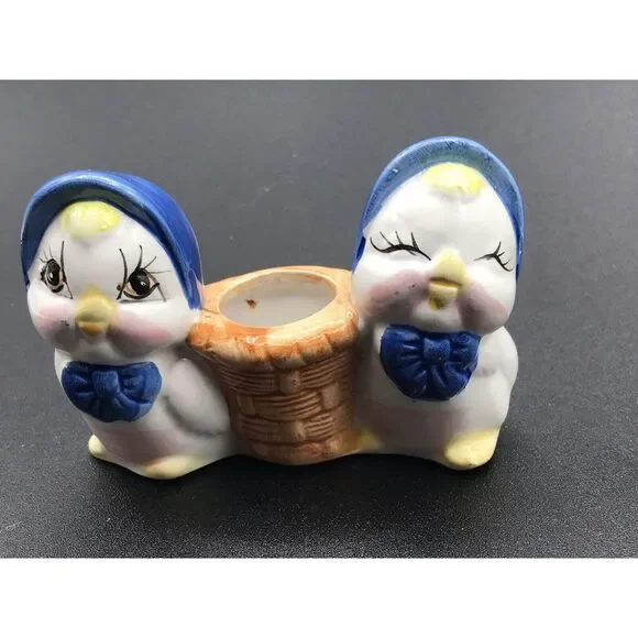 Chicks with Blue Bonnets and Basket Toothpick‎ Holder