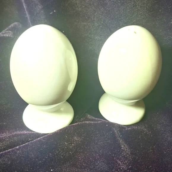 Porcelain white salt and pepper eggs