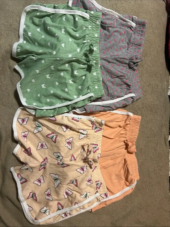 Girls' Heart & Butterfly Print Knit Shorts - Green, Gray, Peach
