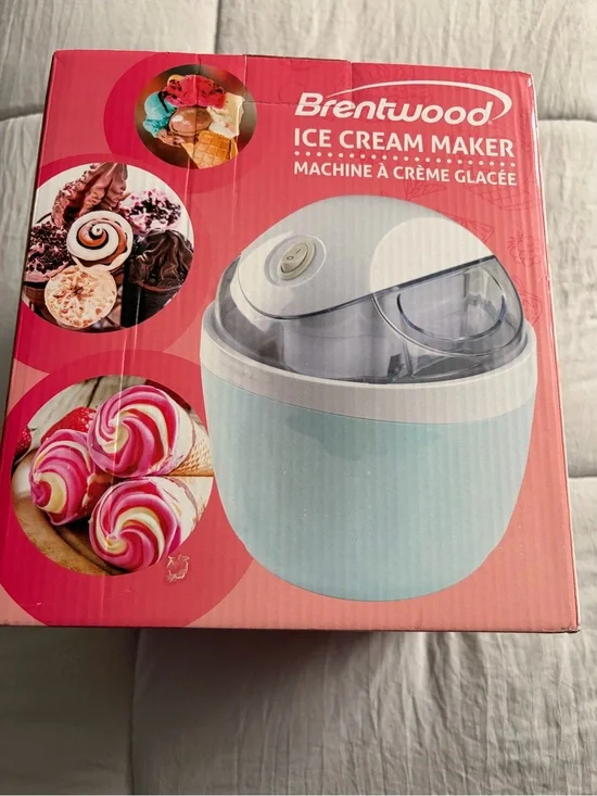 Brentwood Ice Cream Maker in Pale Blue - Home Kitchen Appliance New