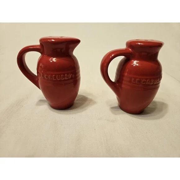Set of 2 Le Creuset RED Ombre 3