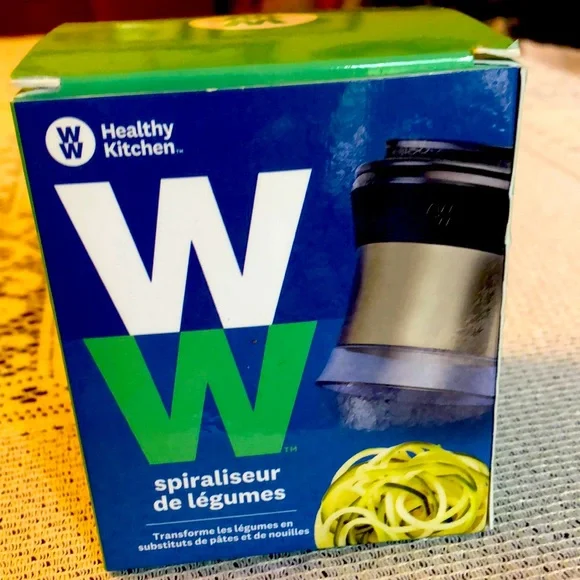 WeightWatcher Kitchen Vegetable Spiralizer Easy to use & Dishwasher Safe!