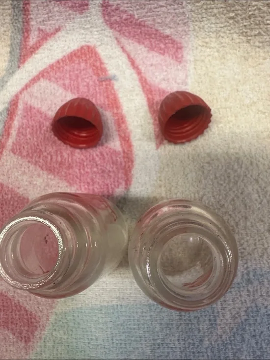 Vintage Red & clear glass Salt n Pepper Shaker Set by Topps Drive Inn 3.5 inche