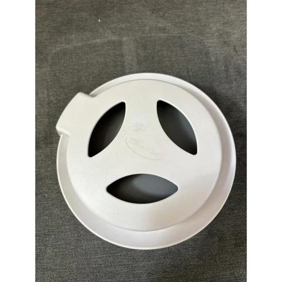 Pampered Chef Close and Cut Cutting Tool White Retired Product 1118 Gadget‎