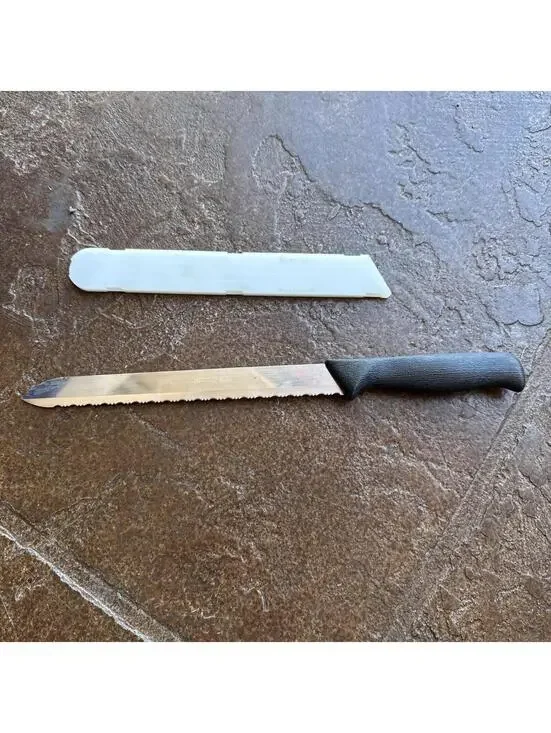 Pampered Chef Serrated Bread Knife Stainless Steel with Protective Sleeve #1285