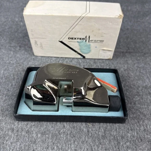 VINTAGE‎ DEXTER MAT CUTTER FOR PHOTO FRAMES SCRAPBOOKING 4 NEW BLADES IN BOX