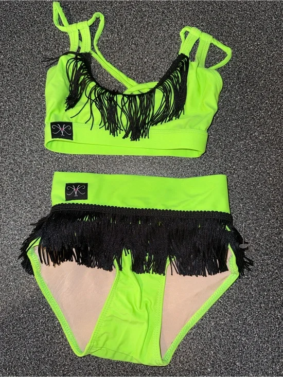 Kandi Kouture NWOT 2 Piece Neon Green Fringe Dance Set Size Child Medium (5/6)