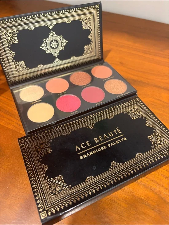 Ace Beaute Grandiose Eyeshadow Palette — Rose, Pink, Peach & Gold Tones