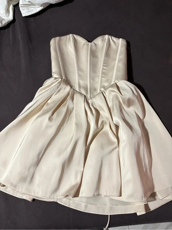 Strapless Ivory Party Dress with Sweetheart Bodice