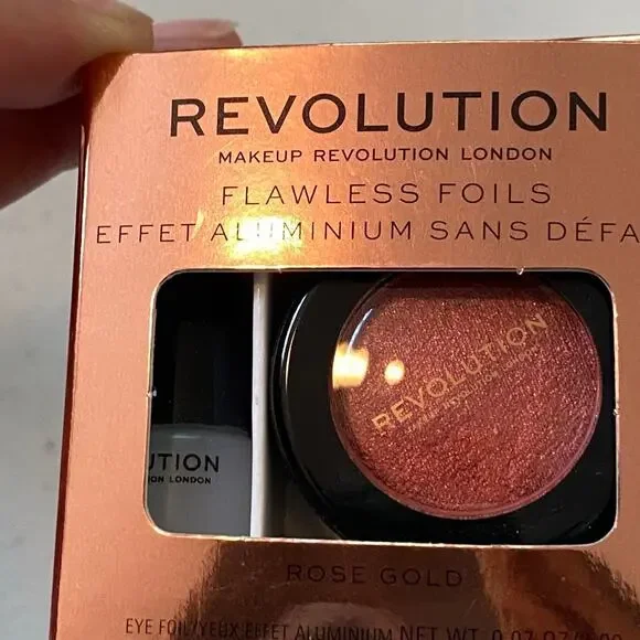 Makeup revolution flawless foils rose eye shadow New