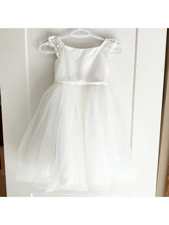 Davids Bridal Ivory Flower Girl Dress With Lace Cap Sleeves & Tulle Skirt Size 5