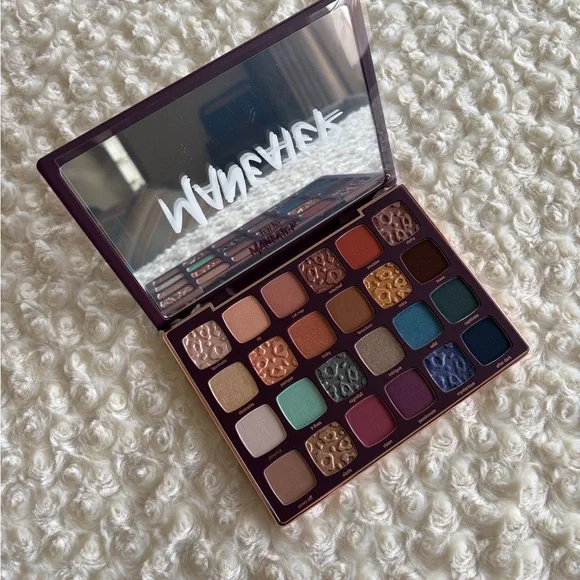 New Tarte Maneater Nightfall Eyeshadow Palette - Rich Jewel Tones