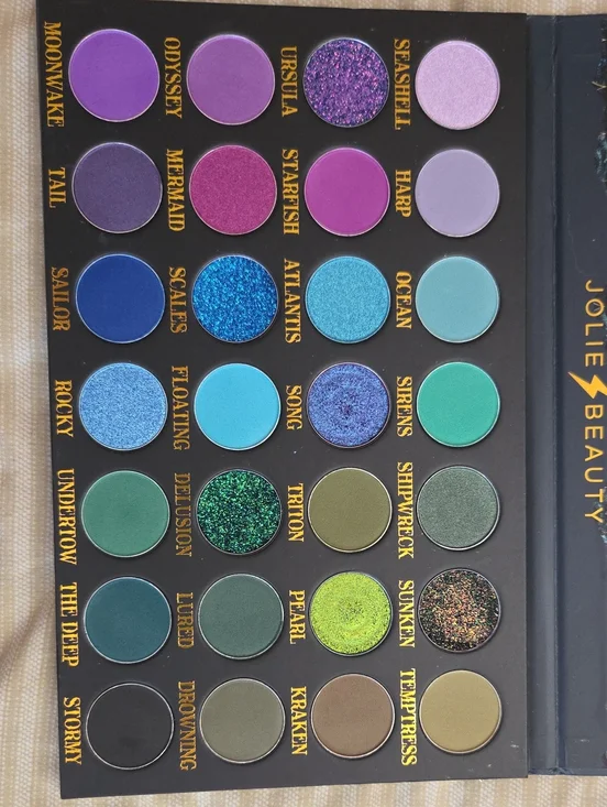 Jolie Beauty Sirens Eyeshadow Palette