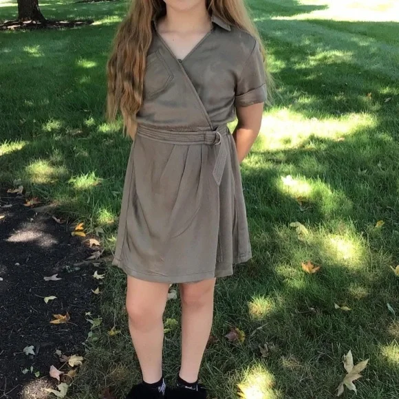 Habitual Kid wrap dress Girls size 10