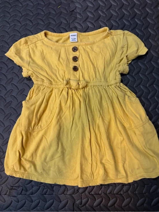Old Navy Sunny Yellow Short-Sleeve Pocket Dress