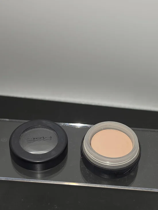 VINTAGE 1990s MAC EYESHADOW- 