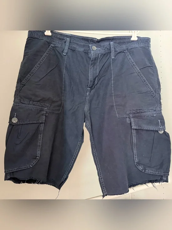 True Religion Men's Navy Cargo Shorts Size 40