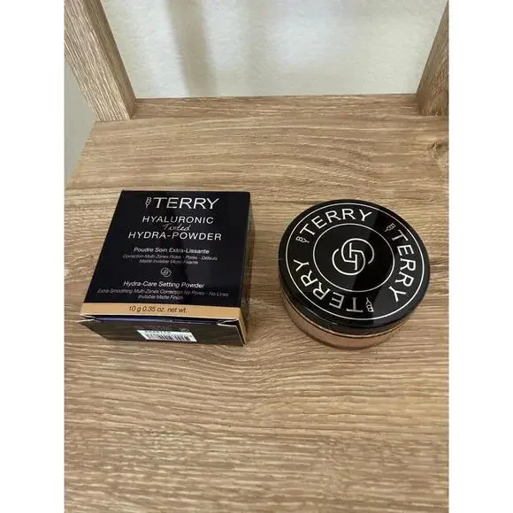 NIB By Terry Hyaluronic Tinted Hyrdra Powder in Dark