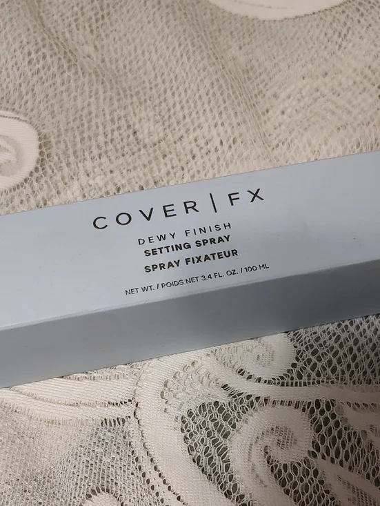 COVER FX Dewy Finish Setting Spray — Pale Blue Bottle