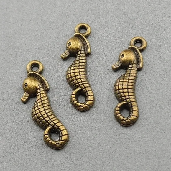 10pcs‎ Seahorse Charms Bronze Tone Metal