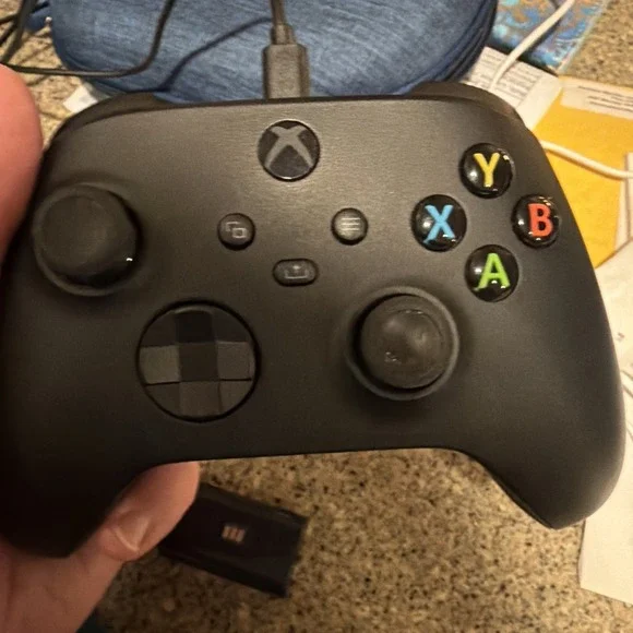 Microsoft Xbox Wireless Controller (Model 1914) Black(TESTED) O664 Missing Cover