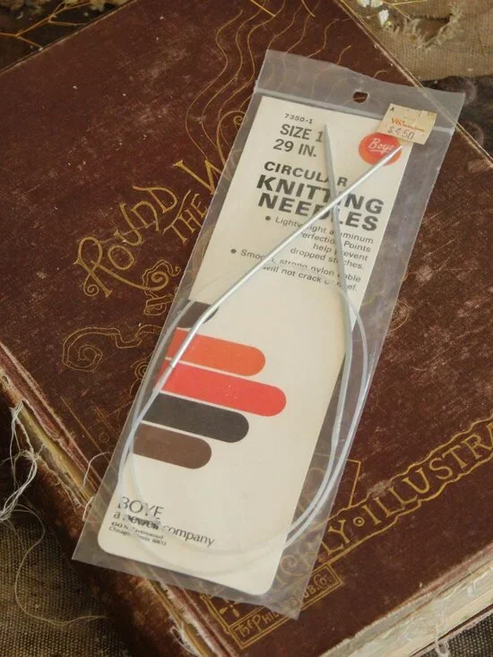 Vintage 1970s Knitting Needles, NOS Boye Size 1 Circular 29