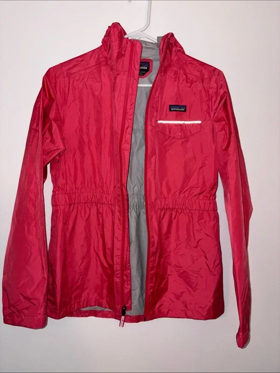 Patagonia Coral Pink lightweight rain Jacket