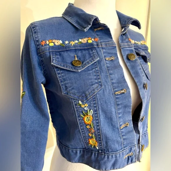 GB Girls, Embroidered Jean Jacket with Floral Motif, Boho Chic, Size Youth Large