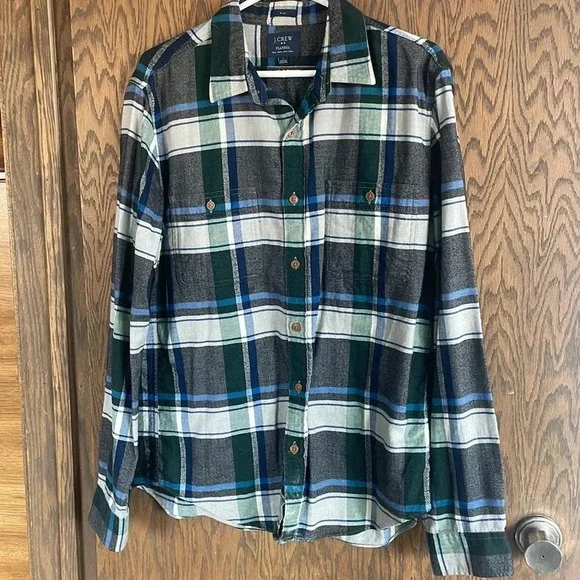 J. Crew plaid Flannel slim fit button‎ Up L