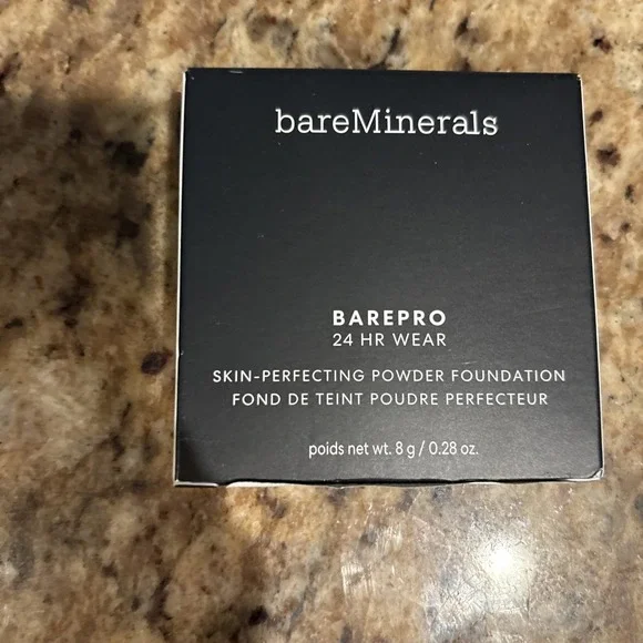Bare MineralsBarePro 24HR Skin-Perfecting Powder Found Light 27 Neutral NIB‎