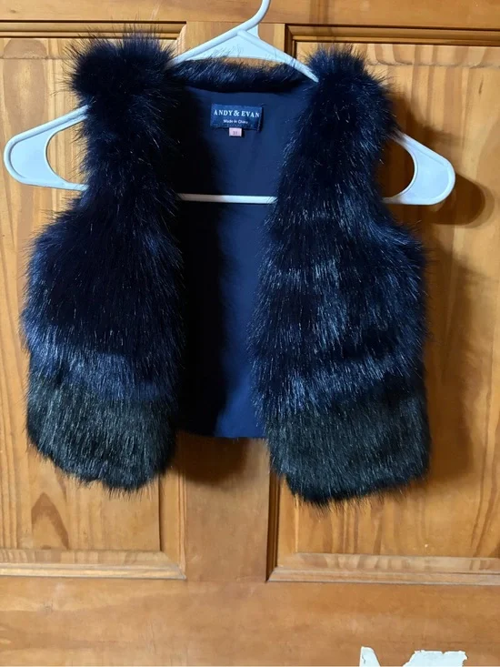 SBAGLIEN1 Andy & Evan Black Faux Fur Vest for Kids
