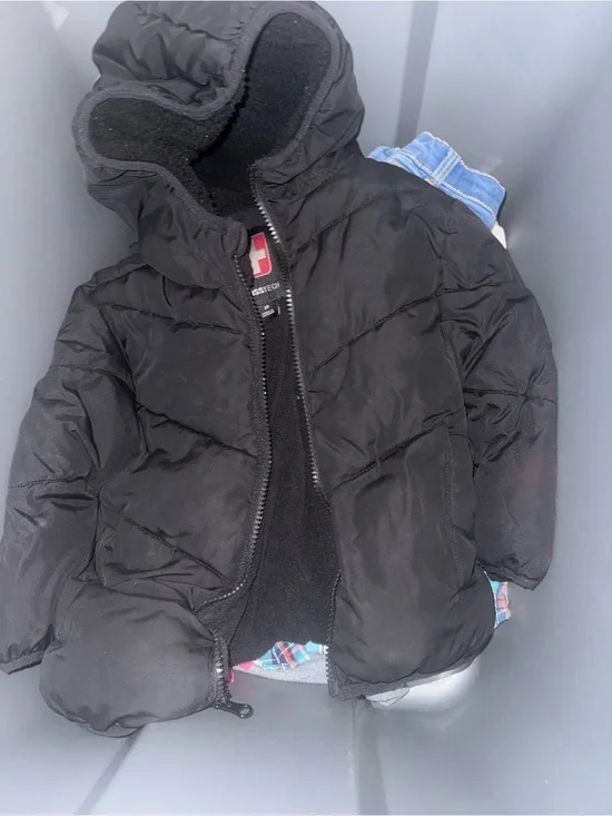 K-Swiss Kids Black Hooded Puffer Jacket