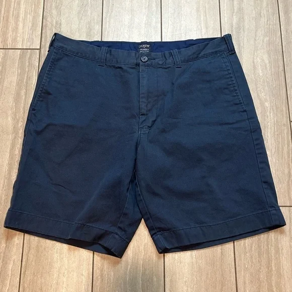 J. CREW 9